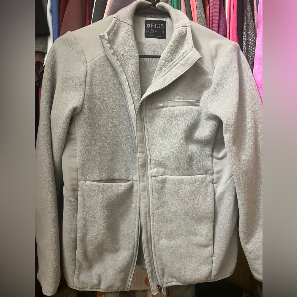 Figs Women’s On-Shift Fleece Jacket
